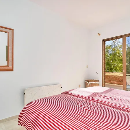 Ombu Apartment *